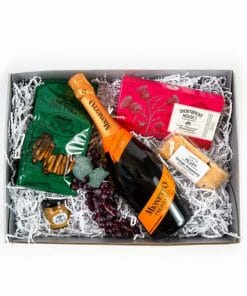 Send This Fruity Prosecco Wine Gift Set