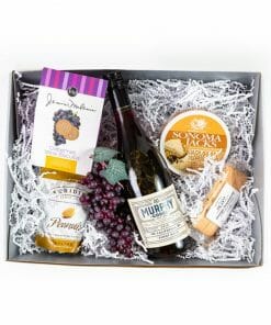 Pinot Gourmet Wine Gift Basket