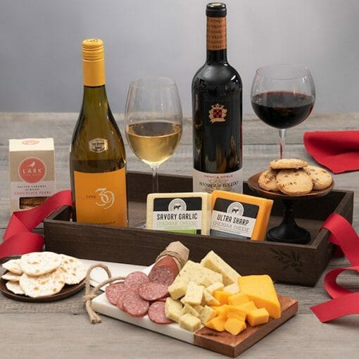 Order This Gourmet Wine Gift Tray