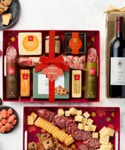 Make this autumn special with this wine gift set