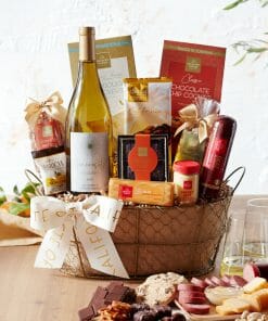 Send a Gourmet Wine Gift Basket To Someone Special