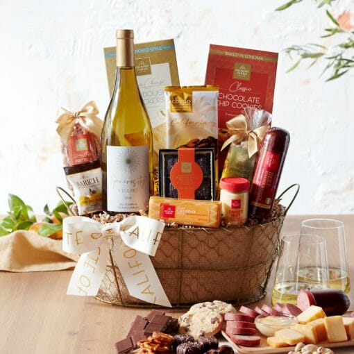 Send a Gourmet Wine Gift Basket To Someone Special
